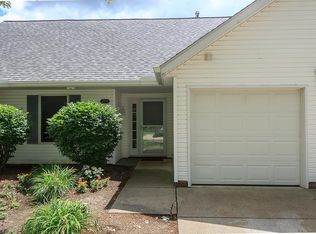 244 Harbor Ridge Ln, Fairport Harbor, OH 44077