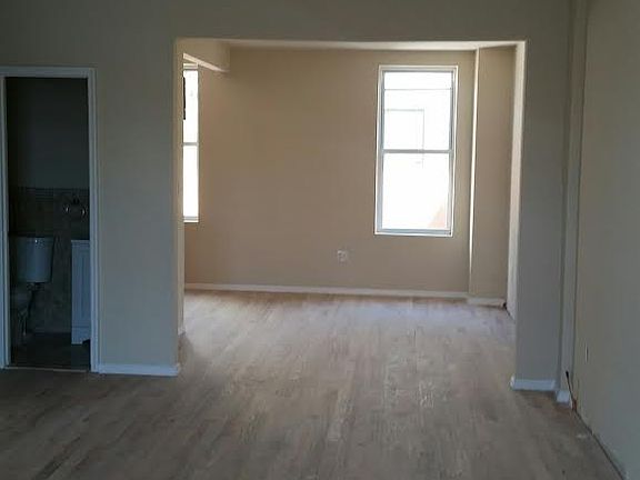 4th image of 650 Saint Anns Ave
