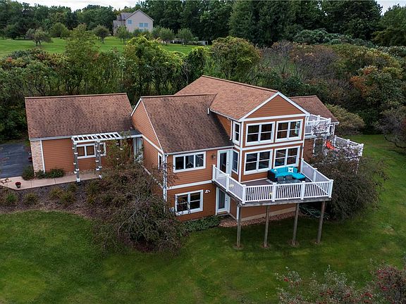 2nd image of 6668 Macoun Way