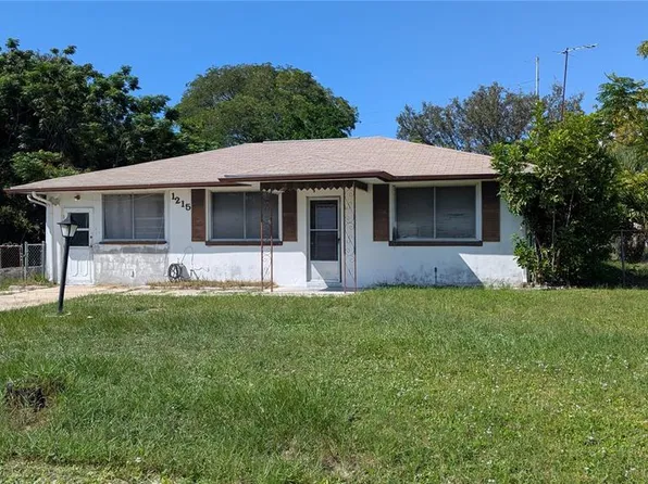 1215 New York Ave, Palm Harbor, FL 34683