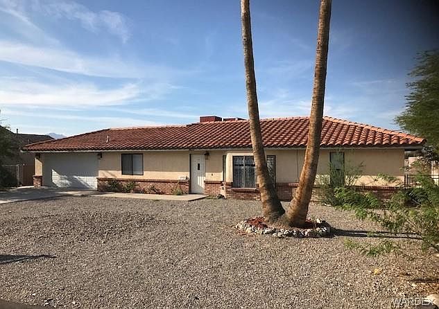 1st image of 2613 Avenida Grande