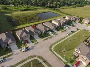 8215 Hall Lake Dr, Houston, TX 77075