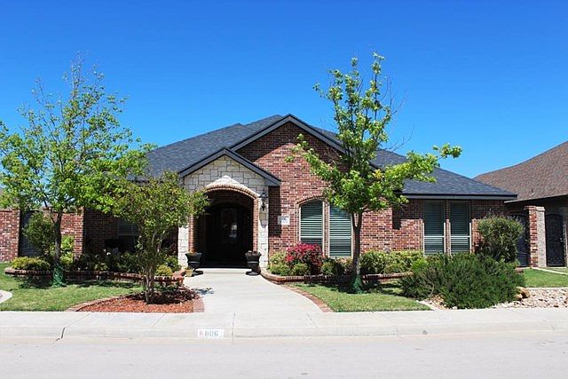 1st image of 806 Trinidad Pl