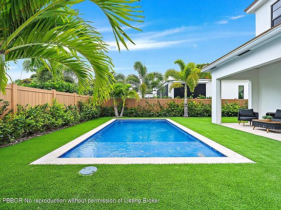 3rd image of 309 Cascade Lane Palm
