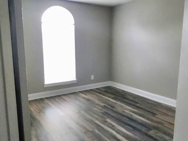 9555 Faggard Rd — Photo 8