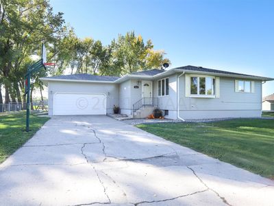 4023 41st Ave S, Moorhead, MN, 56560