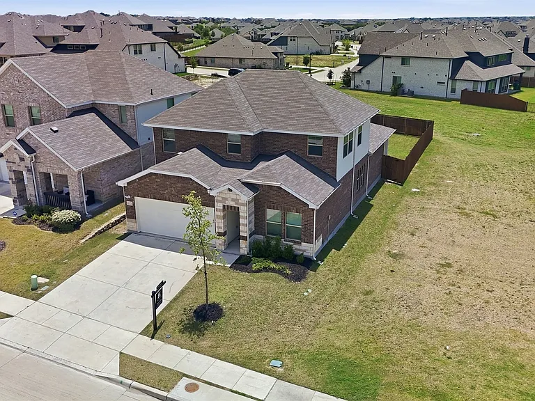 2275 Cliff Springs Dr — Photo 34