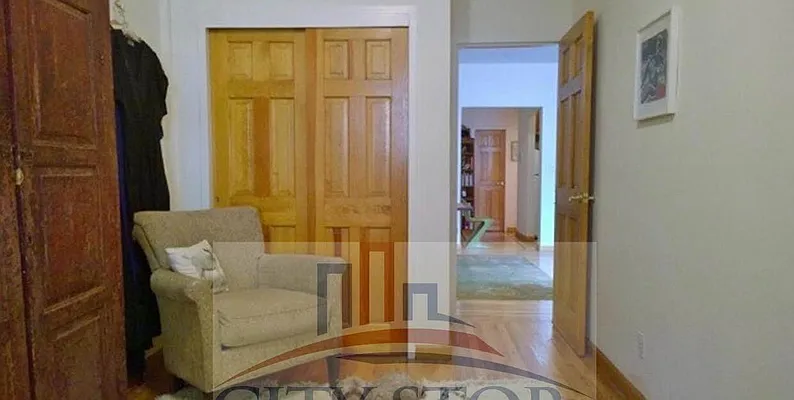 Rented by City Stop Realty | media 11