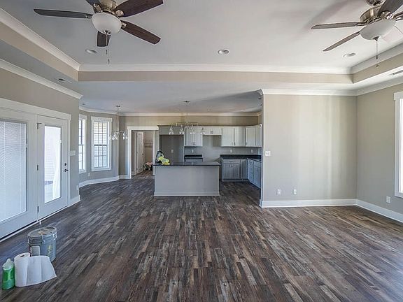 5th image of 5807 Chester Cir