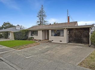 931 Maxwell St, Healdsburg, CA 95448
