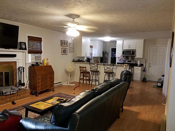 Open living room, Kitchen