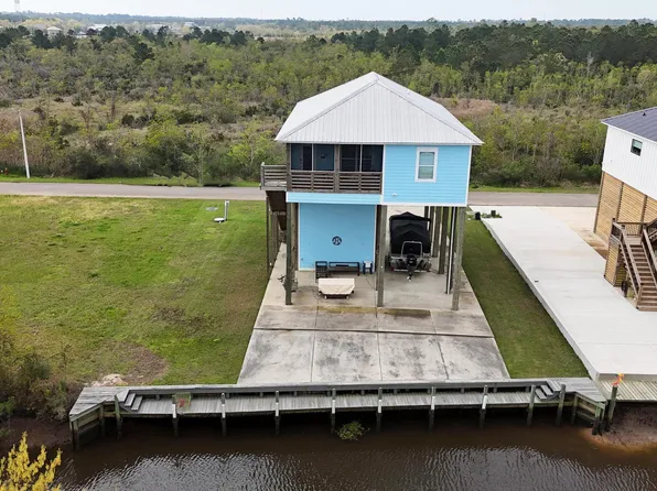 11031 Bay Cove Dr, Saint Louis, MS 39520