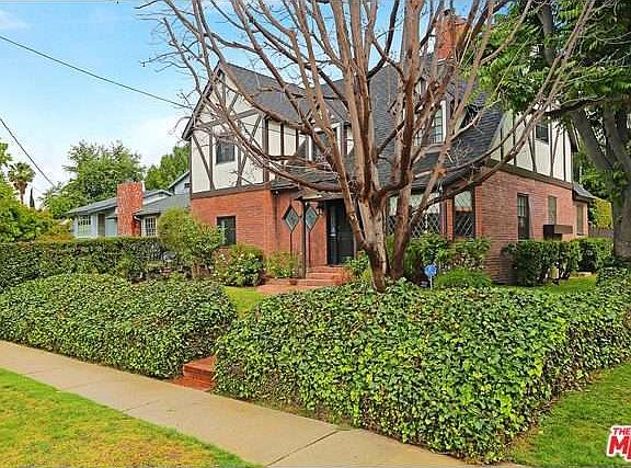 2nd image of 12403 La Maida St