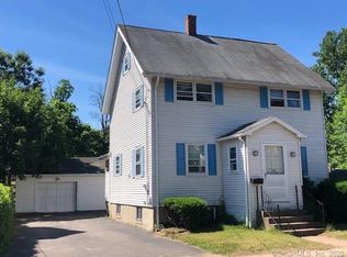 53 Phelps St, East Hartford, CT 06108