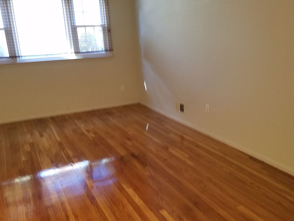 1st image of 245 Woodward Ave