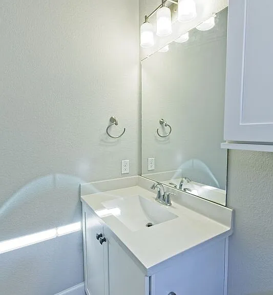 5319 Holland Ave — Photo 29