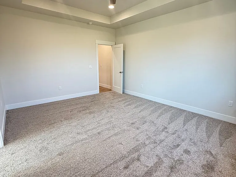 3145 Monaco Ct — Photo 10