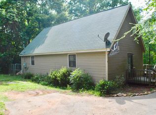 96 Point Rd, Whitesburg, GA 30185