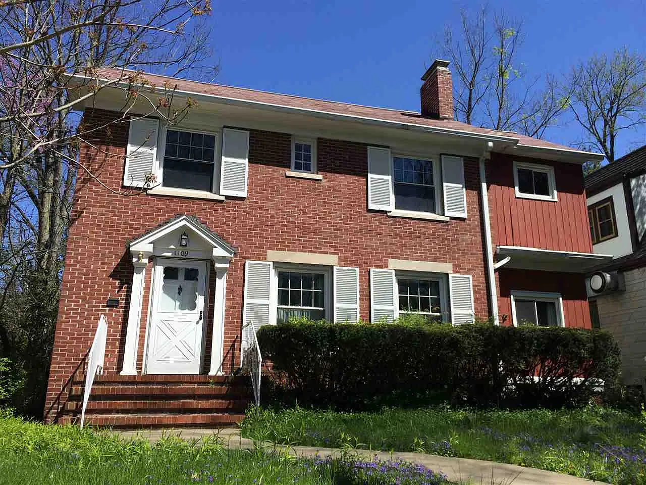 1109 E Wylie St photo 1