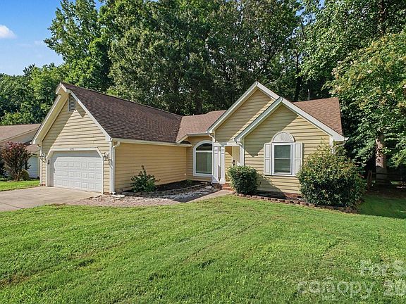 2nd image of 16130 Amber Field Dr
