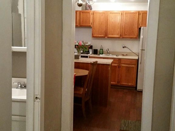 5th image of 4821 W Montrose Ave