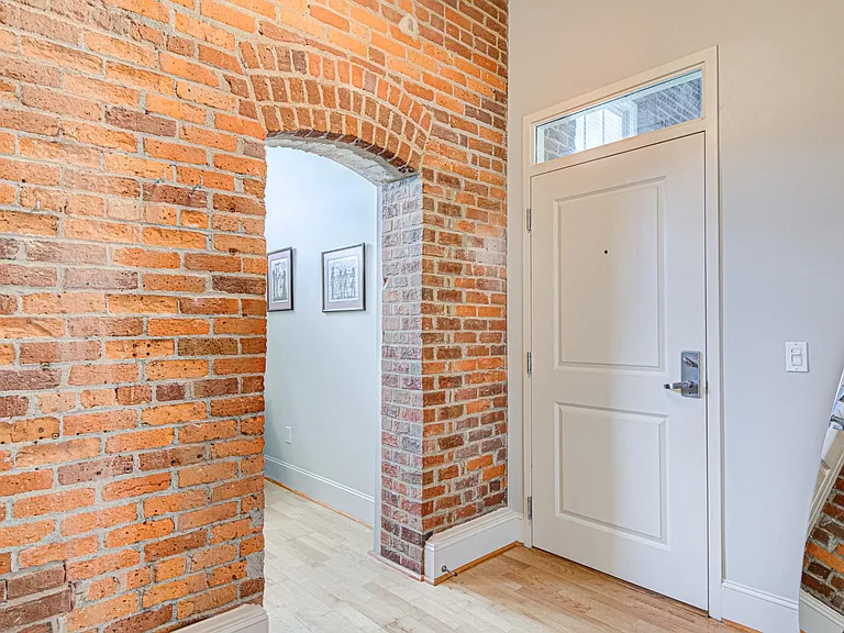 836 Oak St #500 — Photo 15