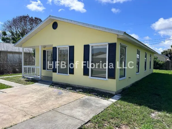 435 14th St SW, Vero Beach, FL 32962
