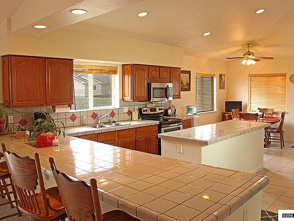 2nd image of 301 Peregrine Ct