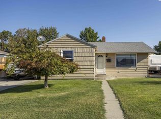 1206 W 2nd Ave, Kennewick, WA 99336