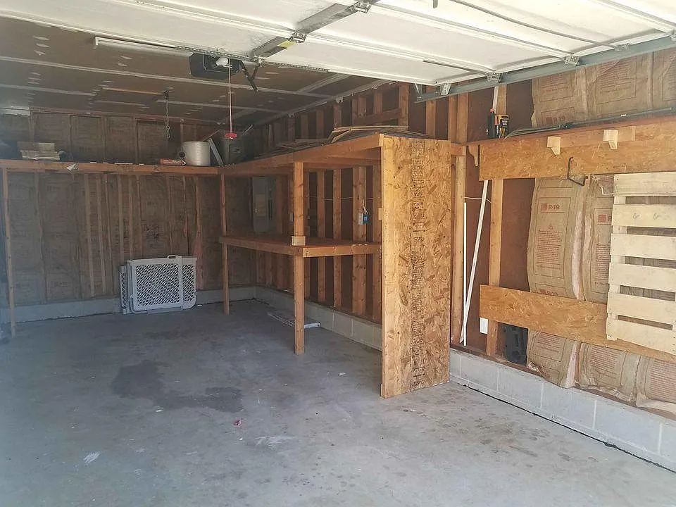 5645 Lighthall Ln — Photo 2