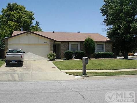 1st image of 807 W Embercrest Dr