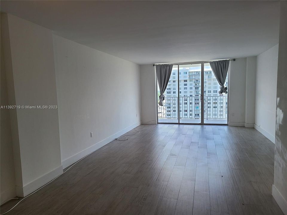 1st image of 2851 NE 183rd St APT 1812E