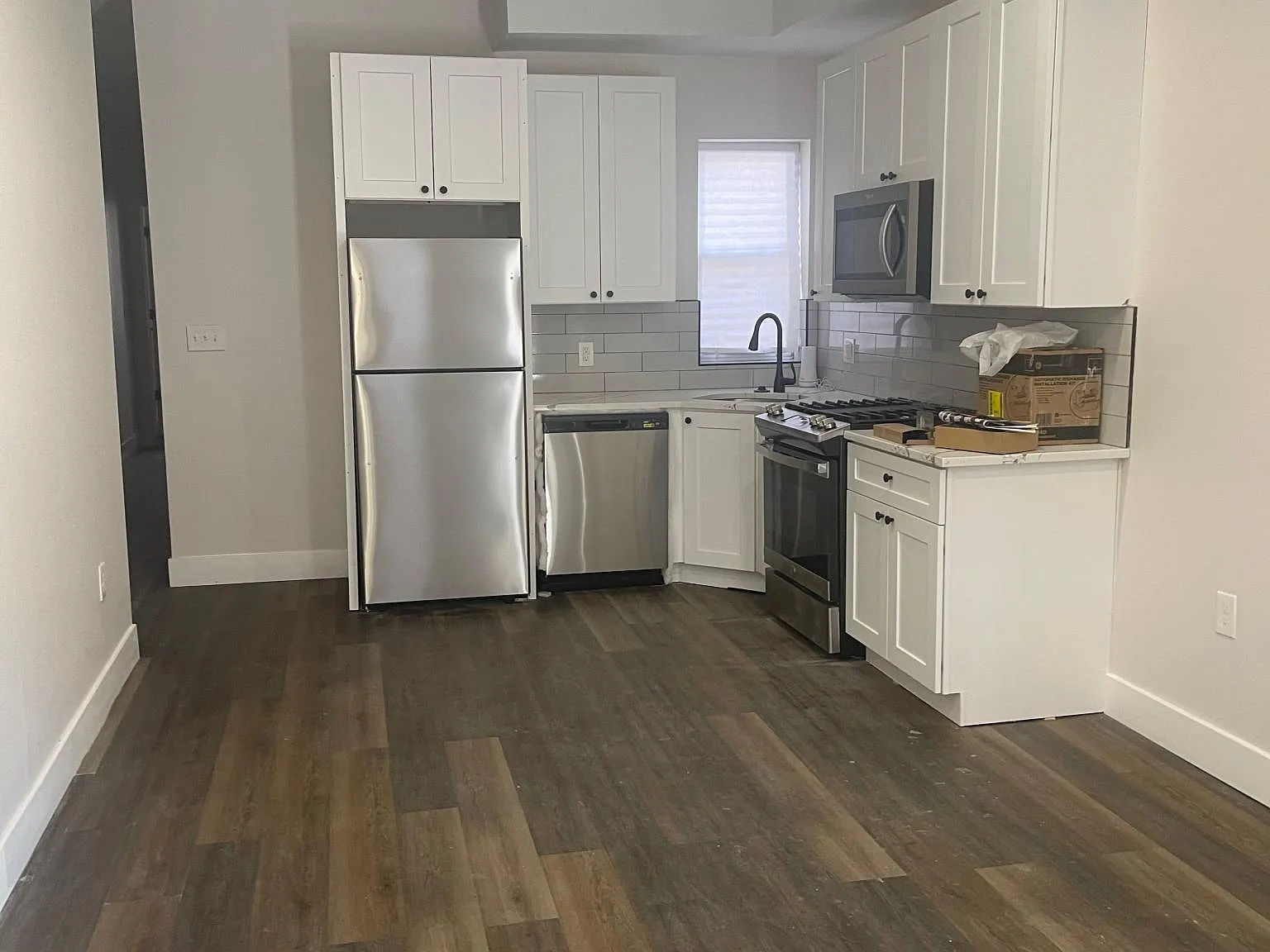 2 bed, 1400 sqft, $1,600 — Photo 2