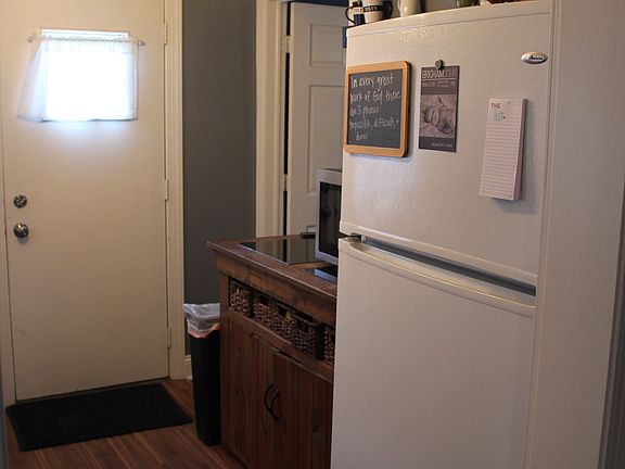 5th image of 115 E 29th St