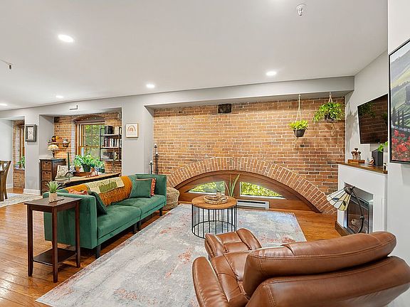 4th image of 555 S Water St APT 231