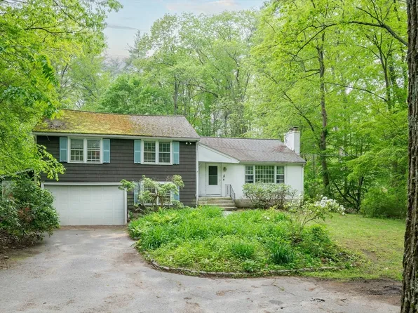 151 Park Ln, Concord, MA 01742