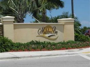 972 NE 35th Ave, Homestead, FL 33033