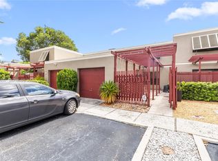 Villas West, Pembroke Pines, FL 33026