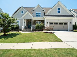733 Sparrowhawk Ln, Wake Forest, NC 27587