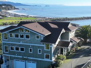 180 Del Norte Ln, Brookings, OR 97415