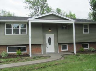 80 Minden Dr, Orchard Park, NY 14127