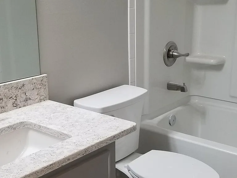 5554 N 130th St — Photo 8