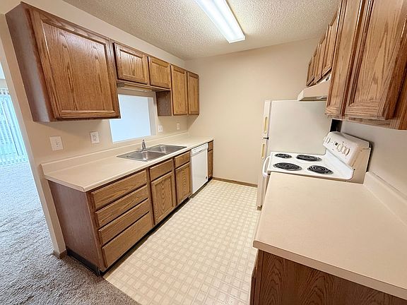 2nd image of 1802 40th St S #204