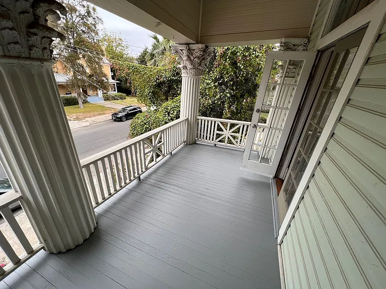 111 Adams St — Photo 23