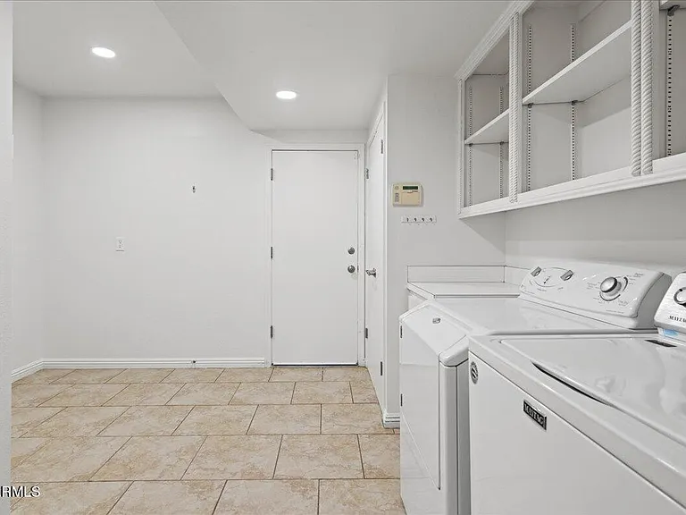 4327 N 69th Way — Photo 17