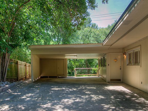 2nd image of 3521 Starline Dr