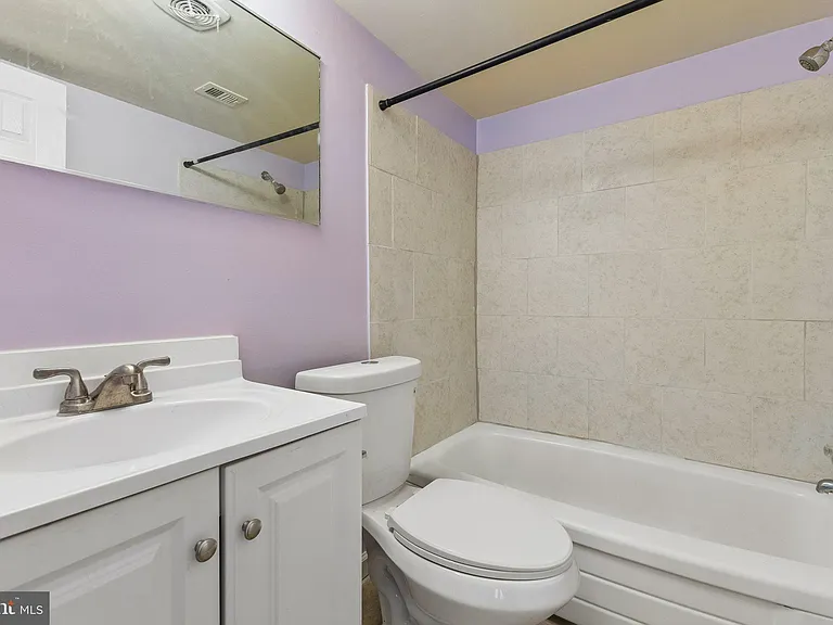 4901 Americana Dr #204 — Photo 15