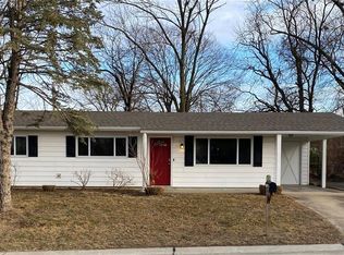 1904 Sawyer Blvd, Saint Charles, MO 63301