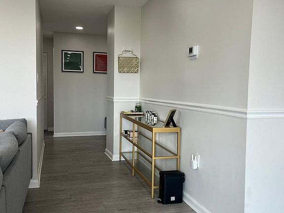 5th image of 4242 E West Hwy APT 715
