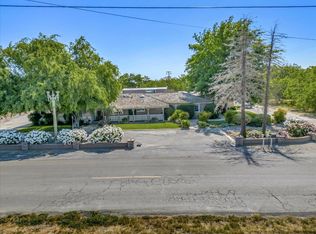 21744 Cedar Ave, Laton, CA